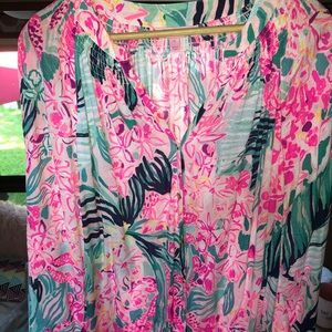 Lilly Pulitzer Top in size XL